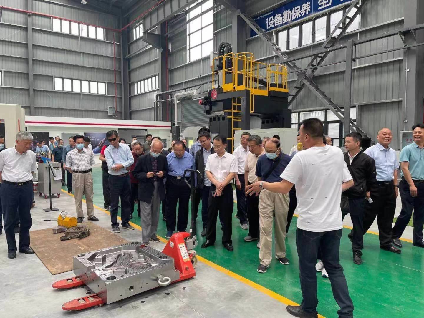 Leaders of Xiangyang City Visited Woller